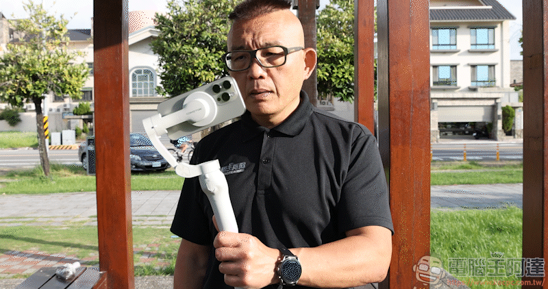 COMITOK MOGO 手機穩定器開箱動手玩|與 Apple DockKit 連動,讓穩定器成為你的隨行攝影師! - 電腦王阿達 COMITOK MOGO 手機穩定器開箱動手玩|與 Apple DockKit 連動,讓穩定器成為你的隨行攝影師! - 電腦王阿達