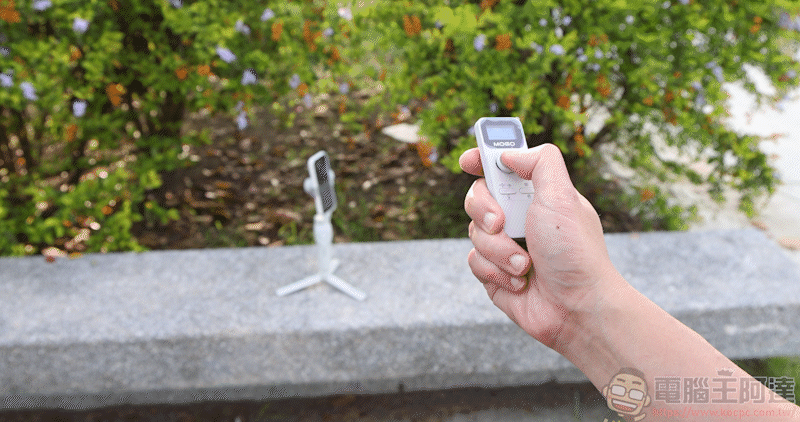 COMITOK MOGO 手機穩定器開箱動手玩|與 Apple DockKit 連動,讓穩定器成為你的隨行攝影師! - 電腦王阿達 COMITOK MOGO 手機穩定器開箱動手玩|與 Apple DockKit 連動,讓穩定器成為你的隨行攝影師! - 電腦王阿達