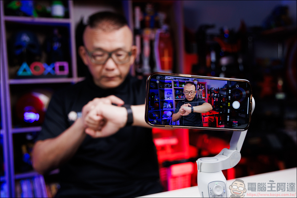COMITOK MOGO 手機穩定器開箱動手玩|與 Apple DockKit 連動,讓穩定器成為你的隨行攝影師! - 電腦王阿達 COMITOK MOGO 手機穩定器開箱動手玩|與 Apple DockKit 連動,讓穩定器成為你的隨行攝影師! - 電腦王阿達