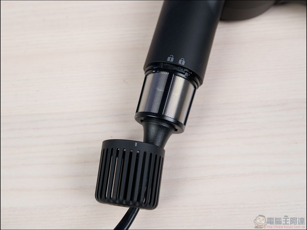 出國旅遊必備!小巧可折疊、全球可用、免切電壓:TESCOM TD860 miniGO國際自動變壓摺疊吹風機動手玩 - 電腦王阿達 出國旅遊必備!小巧可折疊、全球可用、免切電壓:TESCOM TD860 miniGO國際自動變壓摺疊吹風機動手玩 - 電腦王阿達