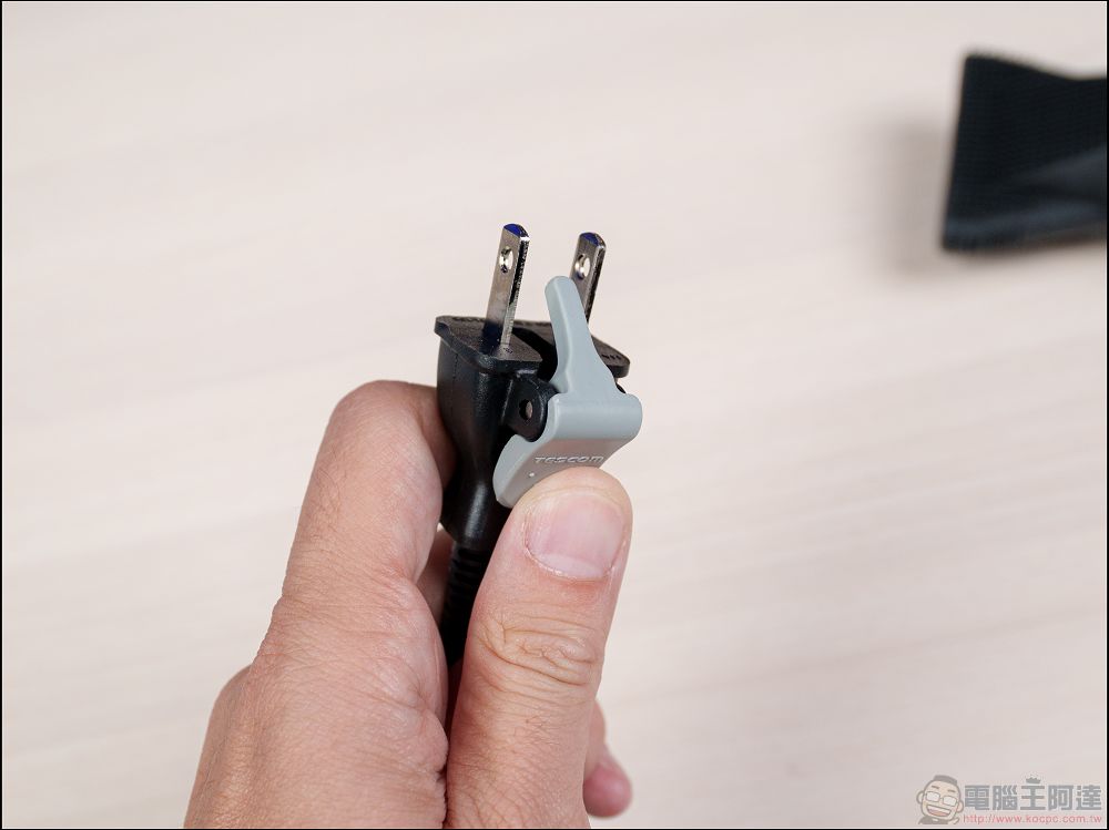 出國旅遊必備!小巧可折疊、全球可用、免切電壓:TESCOM TD860 miniGO國際自動變壓摺疊吹風機動手玩 - 電腦王阿達 出國旅遊必備!小巧可折疊、全球可用、免切電壓:TESCOM TD860 miniGO國際自動變壓摺疊吹風機動手玩 - 電腦王阿達