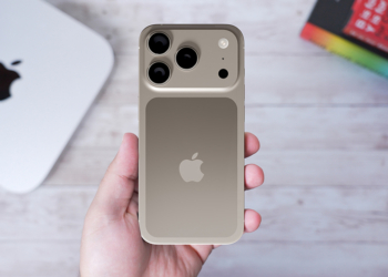 iPhone 17