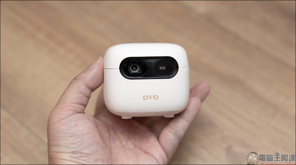 OVO U3 智慧投影機開箱實測|小蘋果再進化,全球最小 HD 投影機真的有感升級! - 電腦王阿達 OVO U3