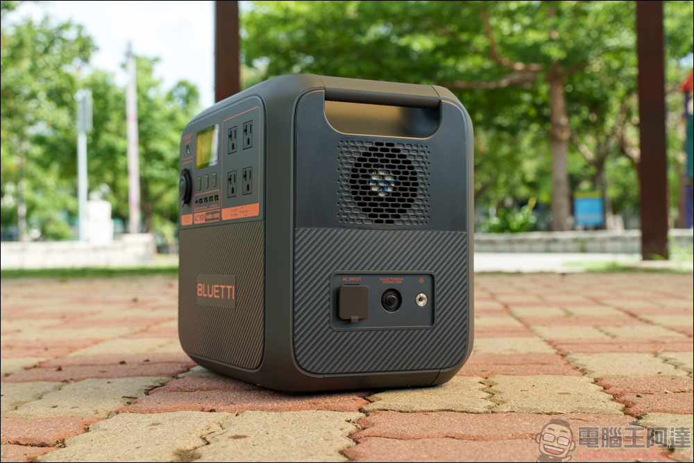 BLUETTI 1800W 電吉拉行動電站實測:1800W最強輸出、近1.5度電超大容量,行動電站天花板! - 電腦王阿達 BLUETTI 1800W 電吉拉行動電站實測:1800W最強輸出、近1.5度電超大容量,行動電站天花板! - 電腦王阿達