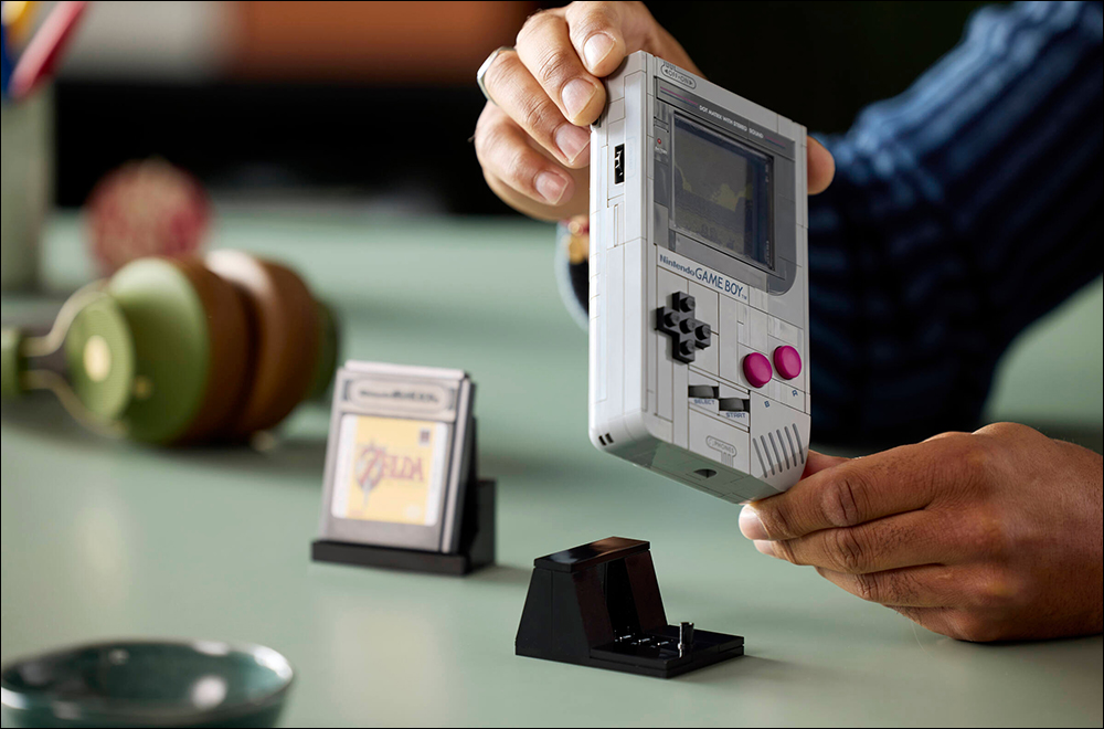 LEGO 72046 Game Boy 積木模型登場!1:1 比例還原任天堂經典掌機,插卡片重溫童年回憶 - 電腦王阿達 LEGO