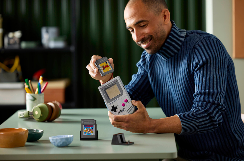 LEGO 72046 Game Boy 積木模型登場!1:1 比例還原任天堂經典掌機,插卡片重溫童年回憶 - 電腦王阿達 LEGO