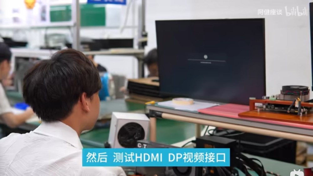 這就是中國工廠大規模將 RTX 5090 變成 AI 專用顯卡的改裝過程,許多步驟都自動化 - 電腦王阿達 這就是中國工廠大規模將 RTX 5090 變成 AI 專用顯卡的改裝過程,許多步驟都自動化 - 電腦王阿達