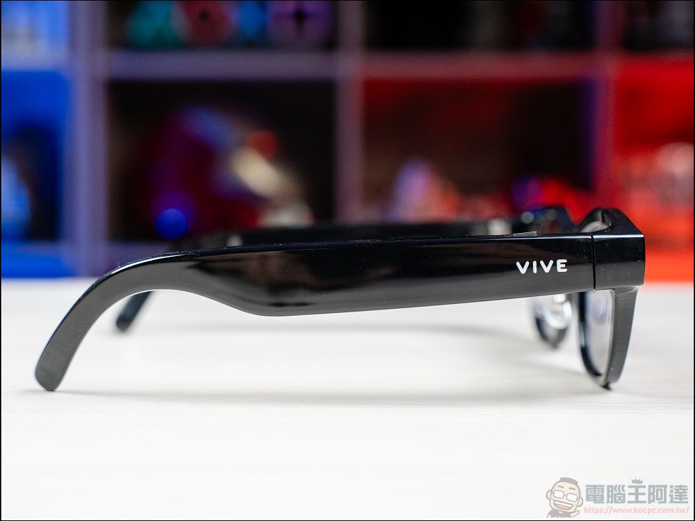 HTC VIVE Eagle 開箱:真台灣製造,能回答問題、通話、播放音樂、翻譯、記事、拍照、錄影的全能AI智慧眼鏡 - 電腦王阿達 HTC VIVE Eagle 開箱:真台灣製造,能回答問題、通話、播放音樂、翻譯、記事、拍照、錄影的全能AI智慧眼鏡 - 電腦王阿達