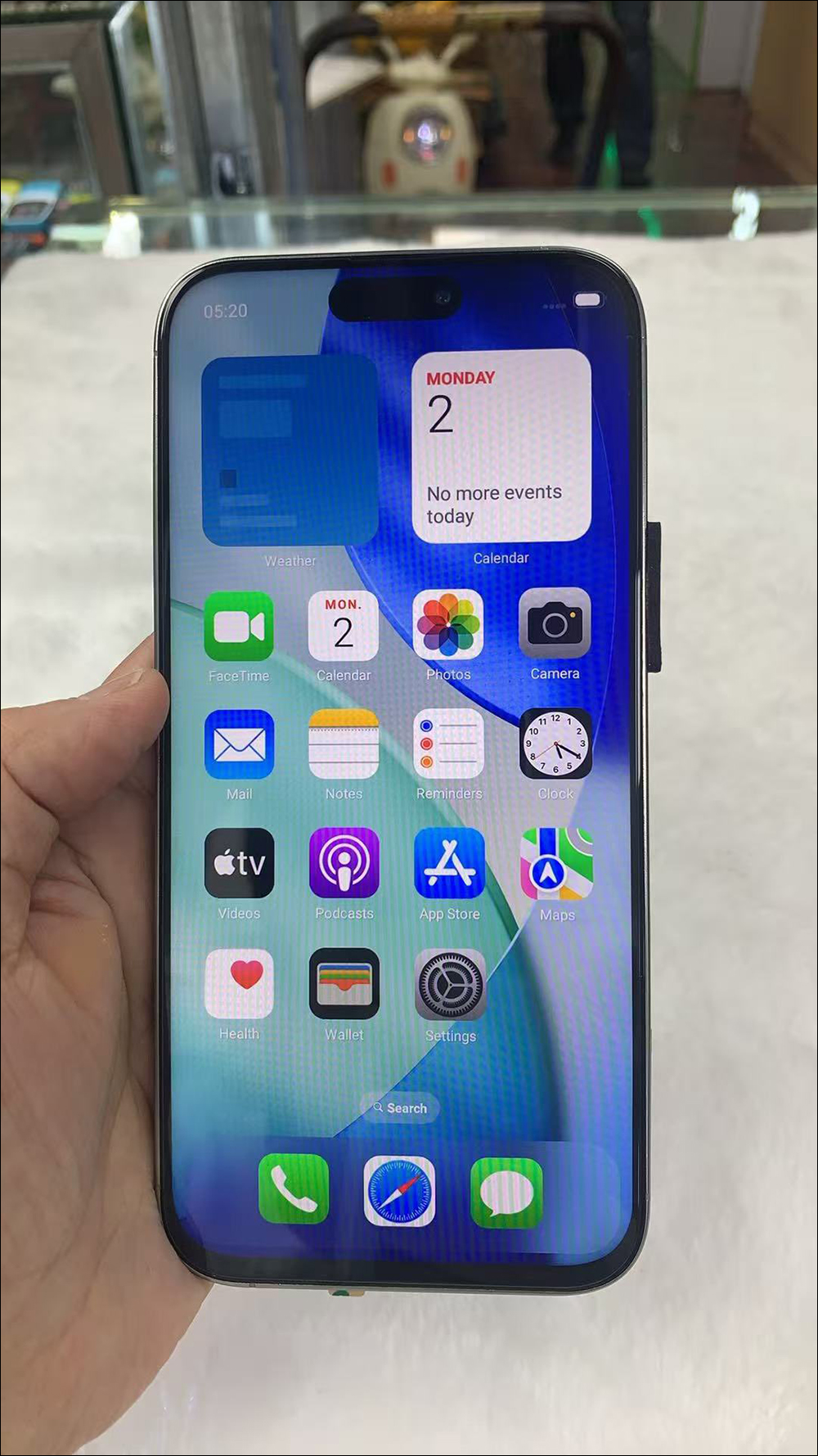 iPhone 17 Pro 還沒發表就被抄!山寨機提早現身,搭載 Android 系統 - 電腦王阿達 iPhone 17
