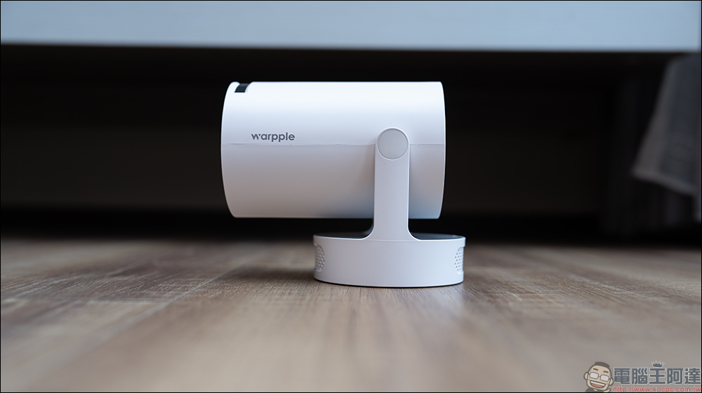 Warpple LA3 智慧投影機開箱分享|輕鬆入手國民輕劇院,200° 雲台 + 150 吋大畫面 - 電腦王阿達 Warpple LA3