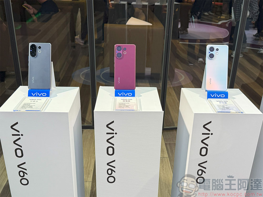 vivo V60 與 POP MART ZSIGA 跨界聯名在台登場,蔡司超級長焦鏡頭拍出旗艦舞台效果 - 電腦王阿達 vivo V60 與 POP MART ZSIGA 跨界聯名在台登場,蔡司超級長焦鏡頭拍出旗艦舞台效果 - 電腦王阿達