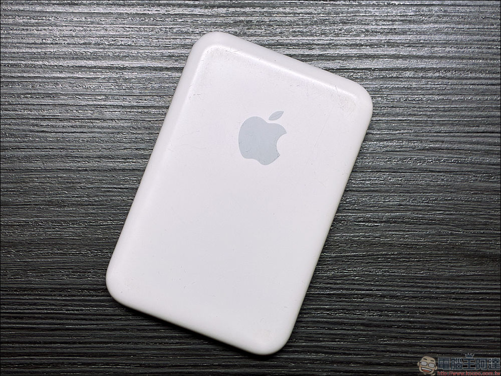 Google Pixel 10 用 Apple MagSafe 行動電源竟能充電?優缺點一次看!便利與限制大公開 - 電腦王阿達 MagSafe 行動電源