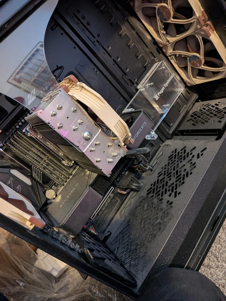 國外網友在拍賣會上用 32 美元標到原價 8,000 美元 PC 電腦,記憶體容量高達 256GB - 電腦王阿達 國外網友在拍賣會上用 32 美元標到原價 8,000 美元 PC 電腦,記憶體容量高達 256GB - 電腦王阿達