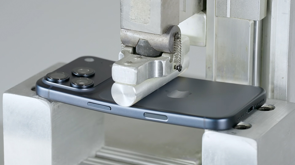 耐彎折卻怕摔!iPhone 17 Pro 與 Air 實測揭露最大弱點 - 電腦王阿達 iPhone 17