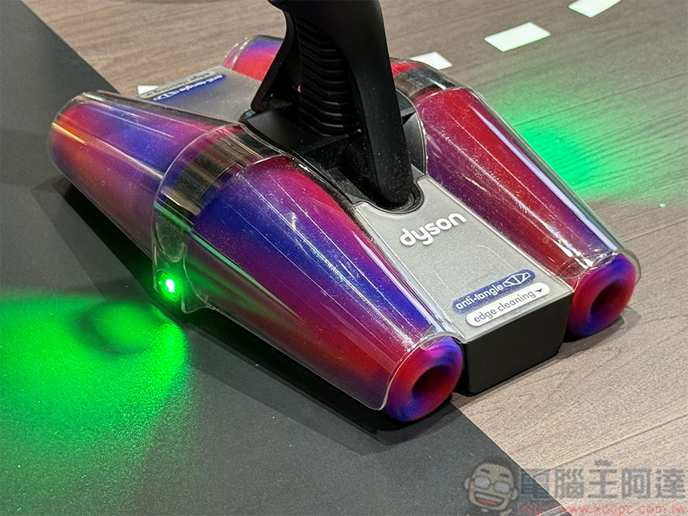鉛筆吸塵器 Dyson PencilVac Fluffycones 在台推出,不到 1 公斤極輕盈、超靈巧 - 電腦王阿達 鉛筆吸塵器 Dyson PencilVac Fluffycones 在台推出,不到 1 公斤極輕盈、超靈巧 - 電腦王阿達
