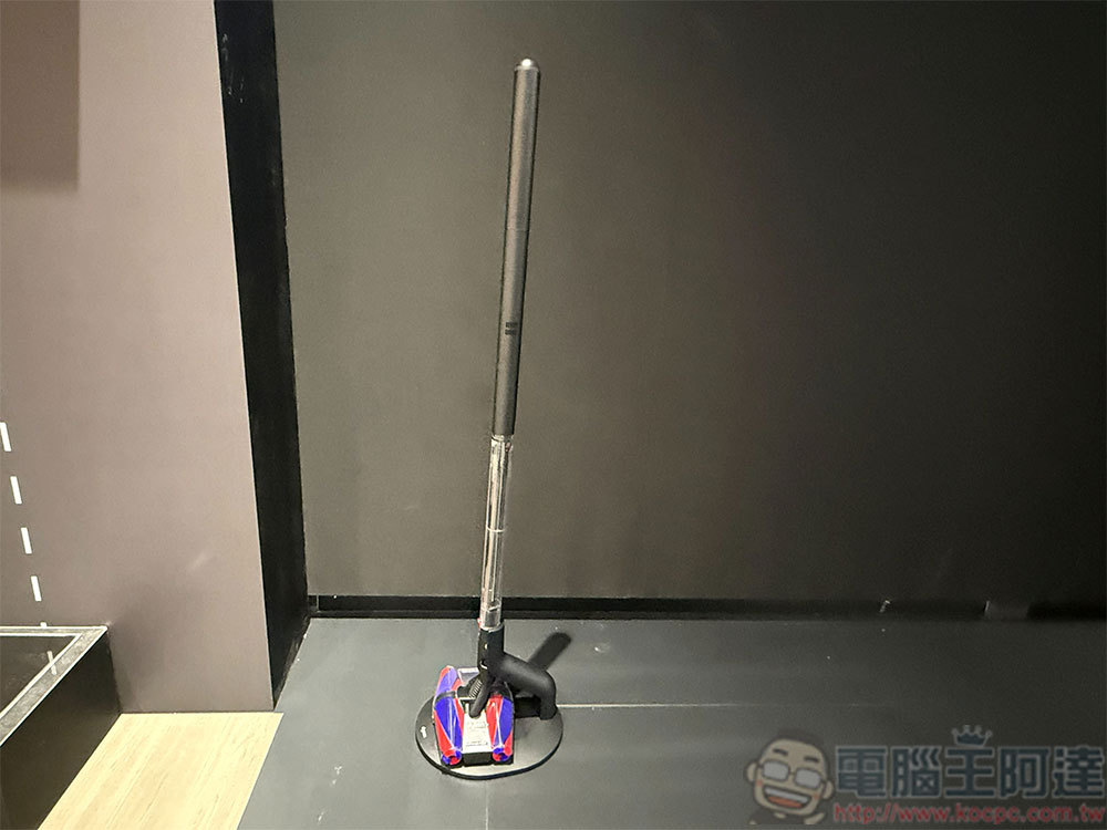鉛筆吸塵器 Dyson PencilVac Fluffycones 在台推出,不到 1 公斤極輕盈、超靈巧 - 電腦王阿達 鉛筆吸塵器 Dyson PencilVac Fluffycones 在台推出,不到 1 公斤極輕盈、超靈巧 - 電腦王阿達