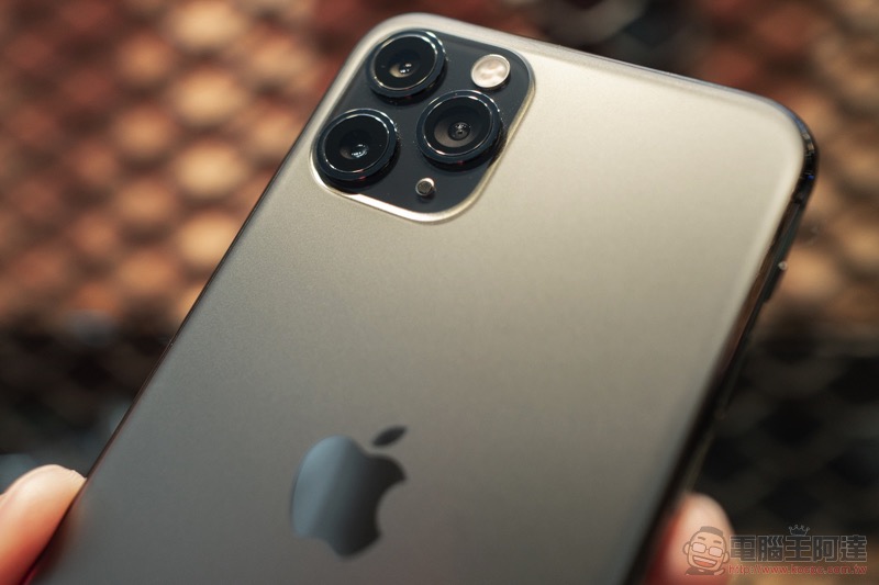 iPhone 11 Pro Max 與 Apple Watch Series 3 正式進入「復古名單」! - 電腦王阿達 iPone 11 Pro Max