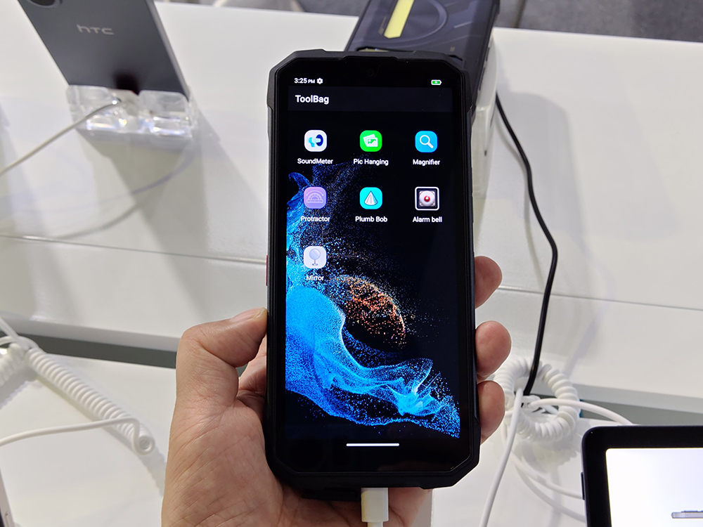 HTC 手機回歸? Wildfire 系列與電競款新機杜拜登場 - 電腦王阿達 HTC 手機回歸? Wildfire 系列與電競款新機杜拜登場 - 電腦王阿達