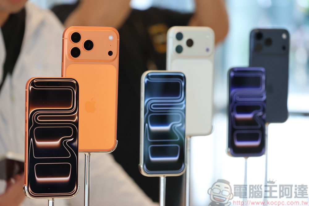 你的 iPhone 17 Pro / Pro Max 也有這樣嗎?國外多位用戶反應充電時喇叭發出類似「靜電噪音」 - 電腦王阿達 你的 iPhone 17 Pro / Pro Max 也有這樣嗎?國外多位用戶反應充電時喇叭發出類似「靜電噪音」 - 電腦王阿達