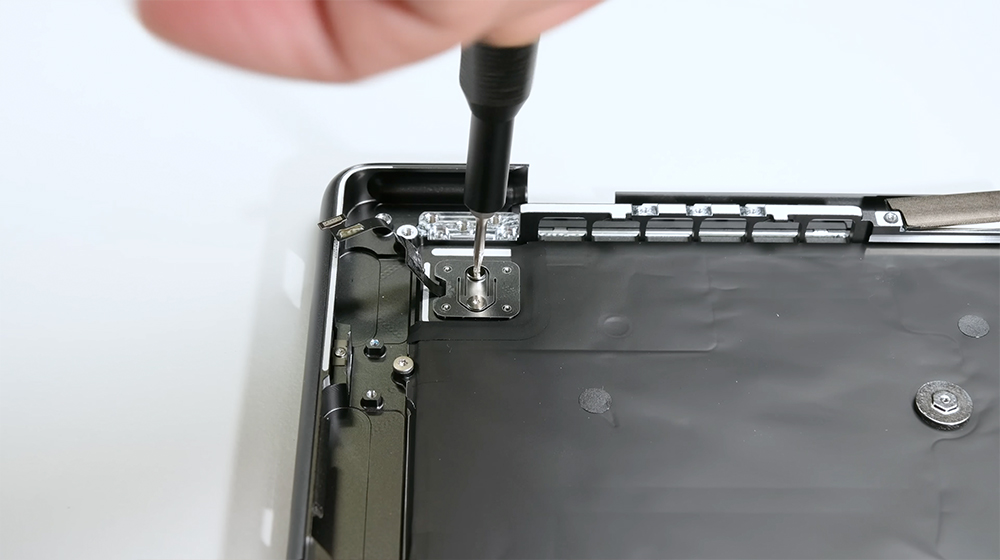 M5 MacBook Pro 拆解報告出爐!iFixit:內部設計更精細,但維修仍不容易 - 電腦王阿達 M5 MacBook Pro 拆解報告出爐!iFixit:內部設計更精細,但維修仍不容易 - 電腦王阿達