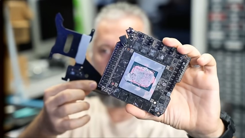 佛!用戶不小心用壞 RTX 5090 創始版,NVIDIA 幫他免費換一張全新的顯示卡 - 電腦王阿達 佛!用戶不小心用壞 RTX 5090 創始版,NVIDIA 幫他免費換一張全新的顯示卡 - 電腦王阿達