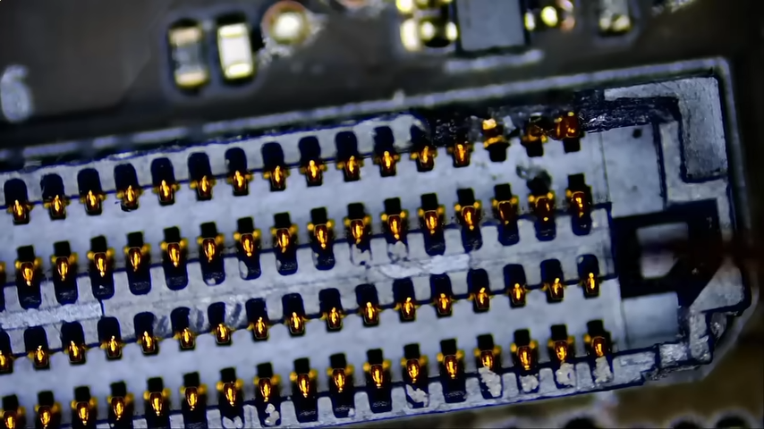 國外維修店呼籲千萬別買 RTX 5090 創始版,是他看過史上最糟糕的設計 - 電腦王阿達 國外維修店呼籲千萬別買 RTX 5090 創始版,是他看過史上最糟糕的設計 - 電腦王阿達