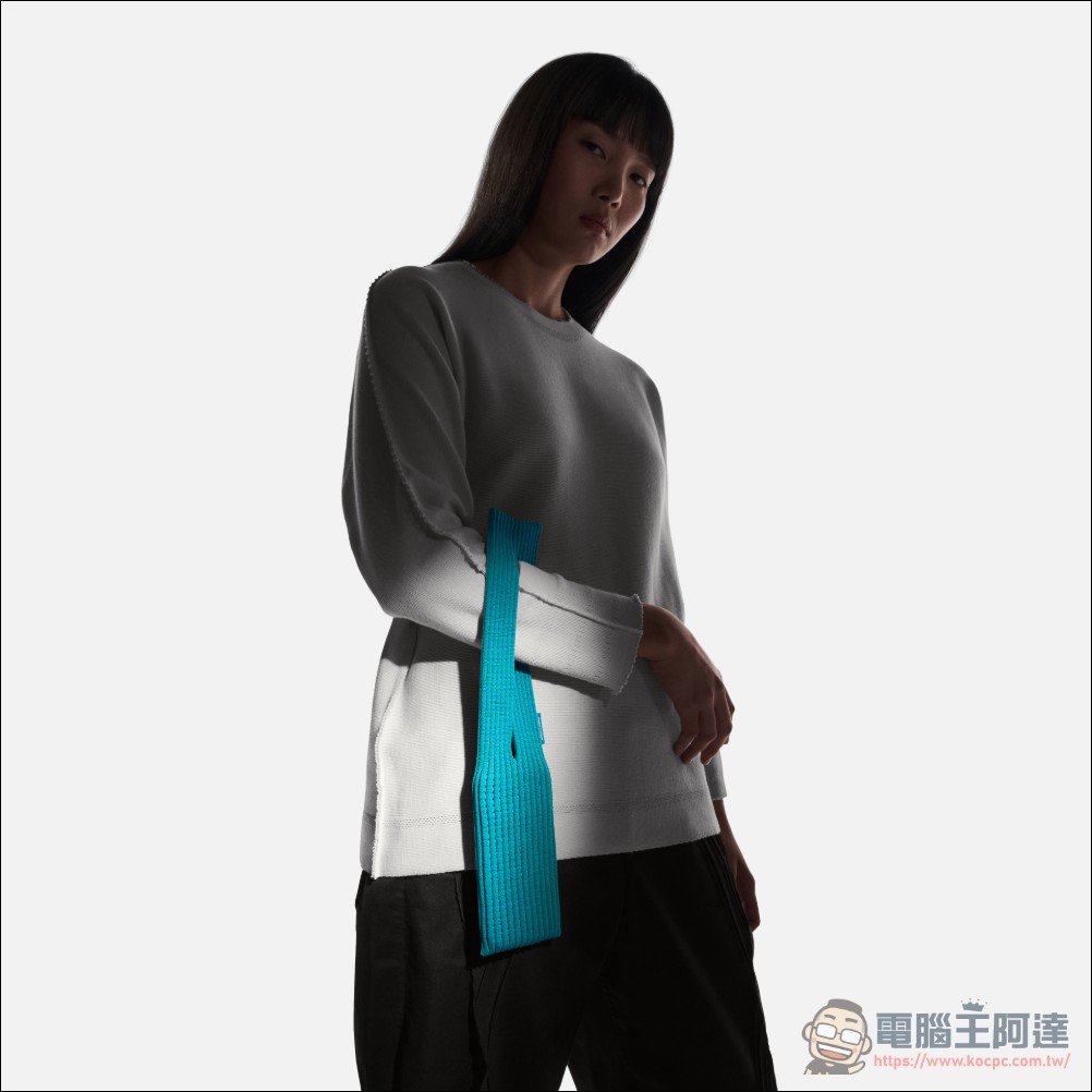 Apple 攜手 ISSEY MIYAKE 推出「iPhone Pocket」:以「一塊布」重新定義科技與時尚的界線 - 電腦王阿達 Apple 攜手 ISSEY MIYAKE 推出「iPhone Pocket」:以「一塊布」重新定義科技與時尚的界線 - 電腦王阿達