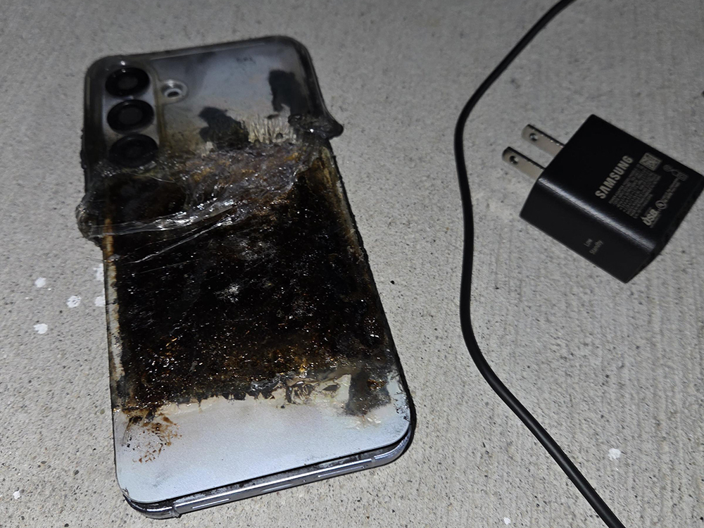 三星 Galaxy S25 Plus 充電時爆炸,官方承認責任但用戶不滿賠償方案 - 電腦王阿達 三星 Galaxy S25 Plus 充電時爆炸,官方承認責任但用戶不滿賠償方案 - 電腦王阿達