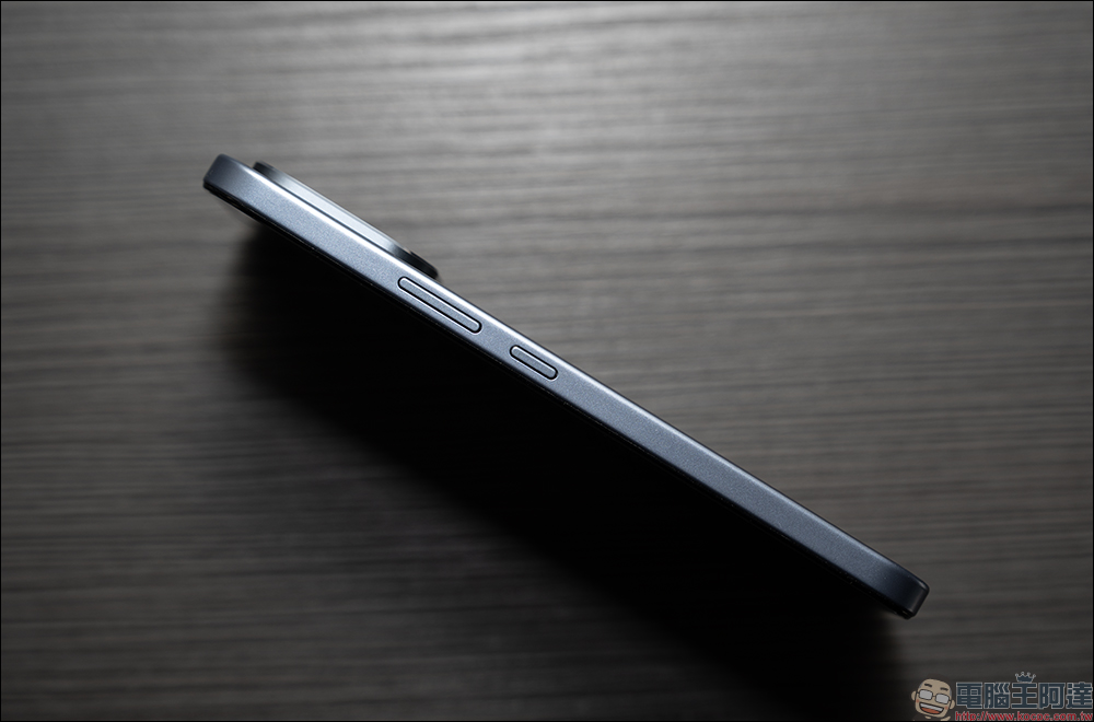 realme 16 Pro 開箱評測|2億畫素全焦段人像超懂拍,7000mAh 超大電池玩一天還有一半電 - 電腦王阿達 realme 16 Pro 開箱評測|2億畫素全焦段人像超懂拍,7000mAh 超大電池玩一天還有一半電 - 電腦王阿達