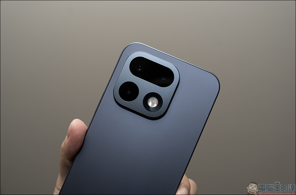 realme 16 Pro 開箱評測|2億畫素全焦段人像超懂拍,7000mAh 超大電池玩一天還有一半電 - 電腦王阿達 realme 16 Pro 開箱評測|2億畫素全焦段人像超懂拍,7000mAh 超大電池玩一天還有一半電 - 電腦王阿達