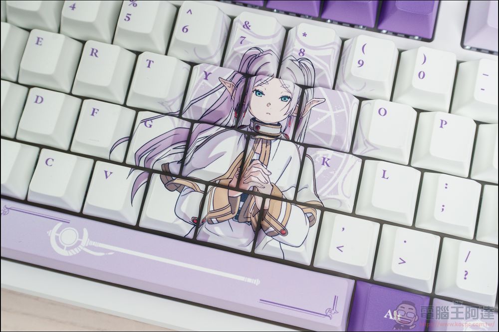 MSI x《葬送的芙莉蓮》聯名鍵盤、滑鼠、滑鼠墊開箱:不是只貼角色圖,連鍵帽、燈效與桌面氛圍都做進去了 - 電腦王阿達 MSI x《葬送的芙莉蓮》聯名鍵盤、滑鼠、滑鼠墊開箱:不是只貼角色圖,連鍵帽、燈效與桌面氛圍都做進去了 - 電腦王阿達
