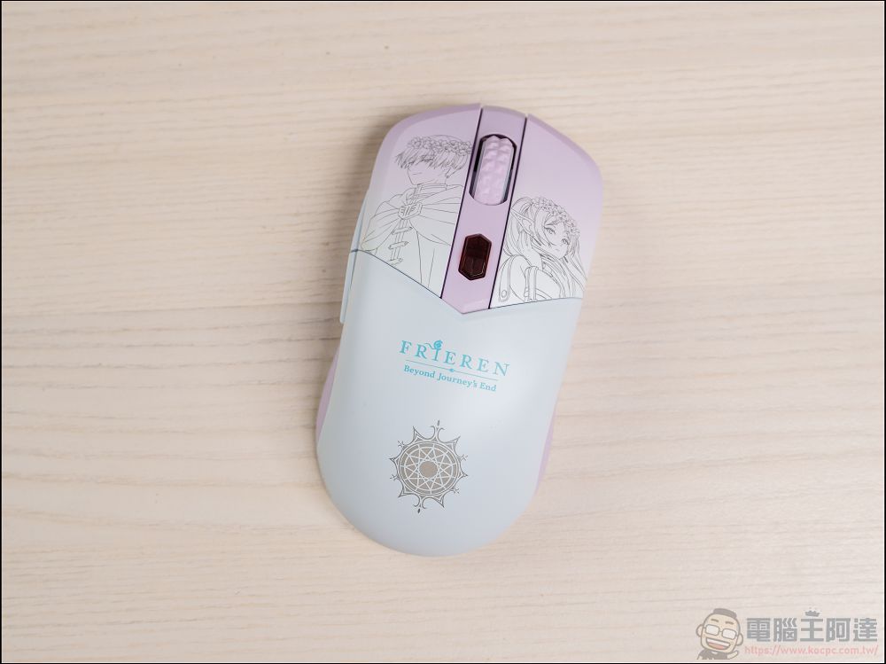 MSI x《葬送的芙莉蓮》聯名鍵盤、滑鼠、滑鼠墊開箱:不是只貼角色圖,連鍵帽、燈效與桌面氛圍都做進去了 - 電腦王阿達 MSI x《葬送的芙莉蓮》聯名鍵盤、滑鼠、滑鼠墊開箱:不是只貼角色圖,連鍵帽、燈效與桌面氛圍都做進去了 - 電腦王阿達