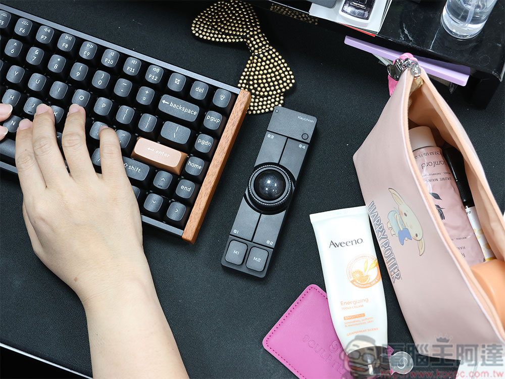 Keychron Nape Pro 軌跡球開箱實測:「滑鼠手」不纏身,動動手指工作效率日行千里 - 電腦王阿達 Keychron Nape Pro 軌跡球開箱實測:「滑鼠手」不纏身,動動手指工作效率日行千里 - 電腦王阿達