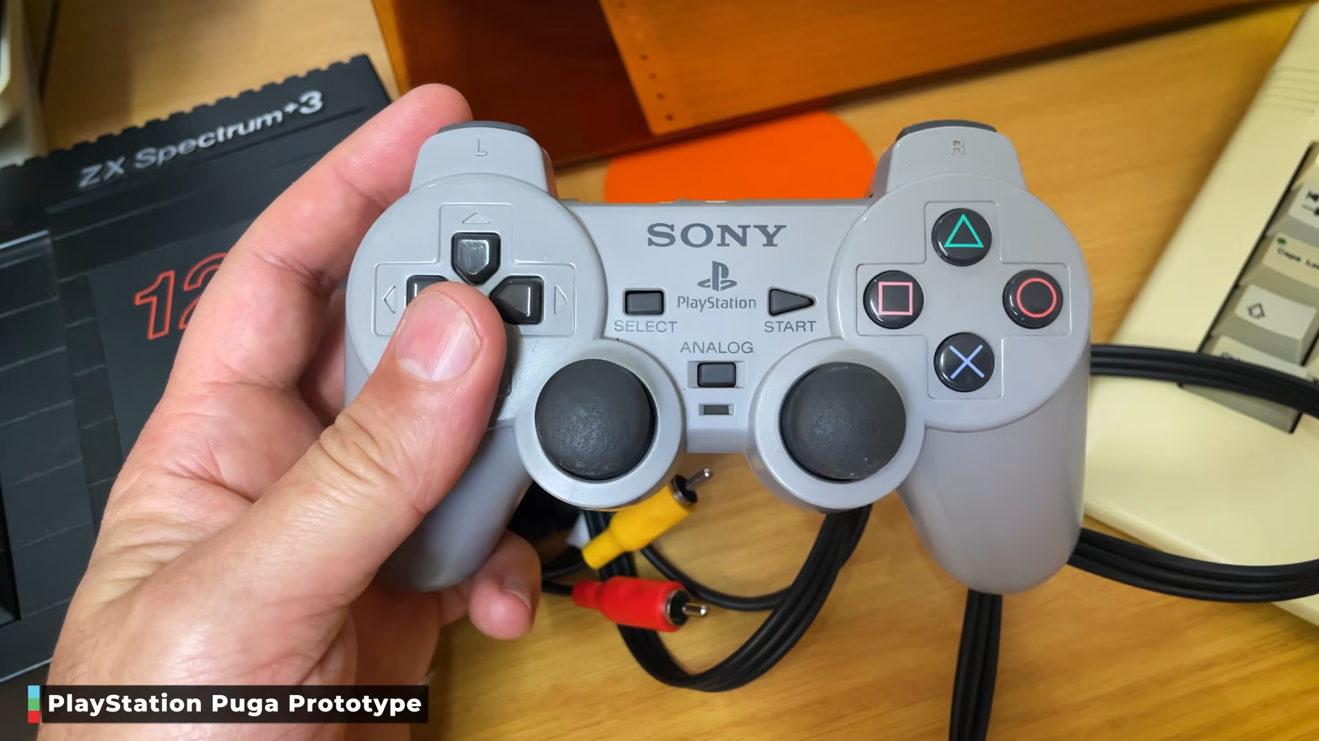控制器即主機?胎死腹中的 PlayStation 神秘產品「Pulga」首度曝光 - 電腦王阿達 控制器即主機?胎死腹中的 PlayStation 神秘產品「Pulga」首度曝光 - 電腦王阿達