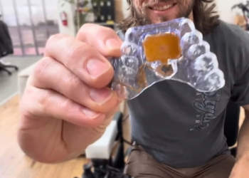 美國新創公司打造無障礙牙套裝置！使用舌頭即可操作電腦與主機