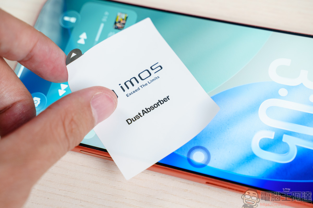 規格堆到滿!iPhone 18 必備 imos AR無影膜保護貼:9H軍規防護 + Eyesafe® RPF80 專利低藍光 + AR 低反射顯示技術 - 電腦王阿達 規格堆到滿!iPhone 18 必備 imos AR無影膜保護貼:9H軍規防護 + Eyesafe® RPF80 專利低藍光 + AR 低反射顯示技術 - 電腦王阿達