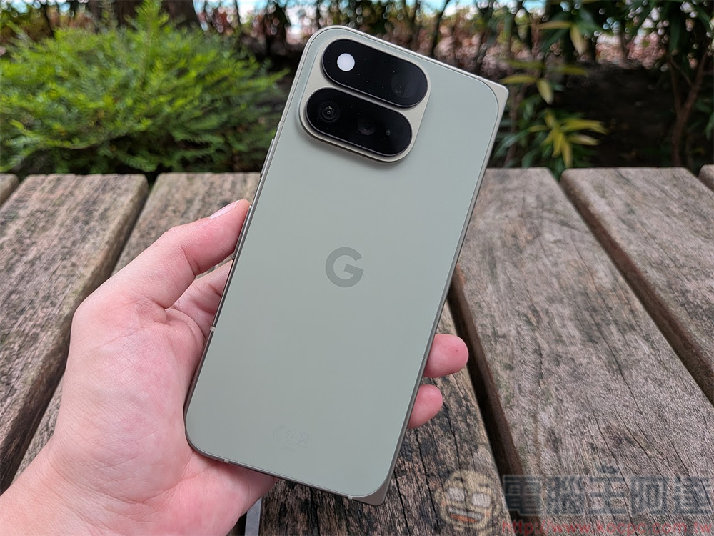 Google 摺疊機 Pixel 11 Pro Fold 實拍實測:優雅多工,好看又好用 - 電腦王阿達 Google 摺疊機 Pixel 11 Pro Fold 實拍實測:優雅多工,好看又好用 - 電腦王阿達