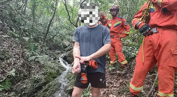 57歲男爬山迷路問 AI 被困深山,脫險後抱怨被回「哈哈」 - 電腦王阿達 57歲男爬山迷路問 AI 被困深山,脫險後抱怨被回「哈哈」 - 電腦王阿達
