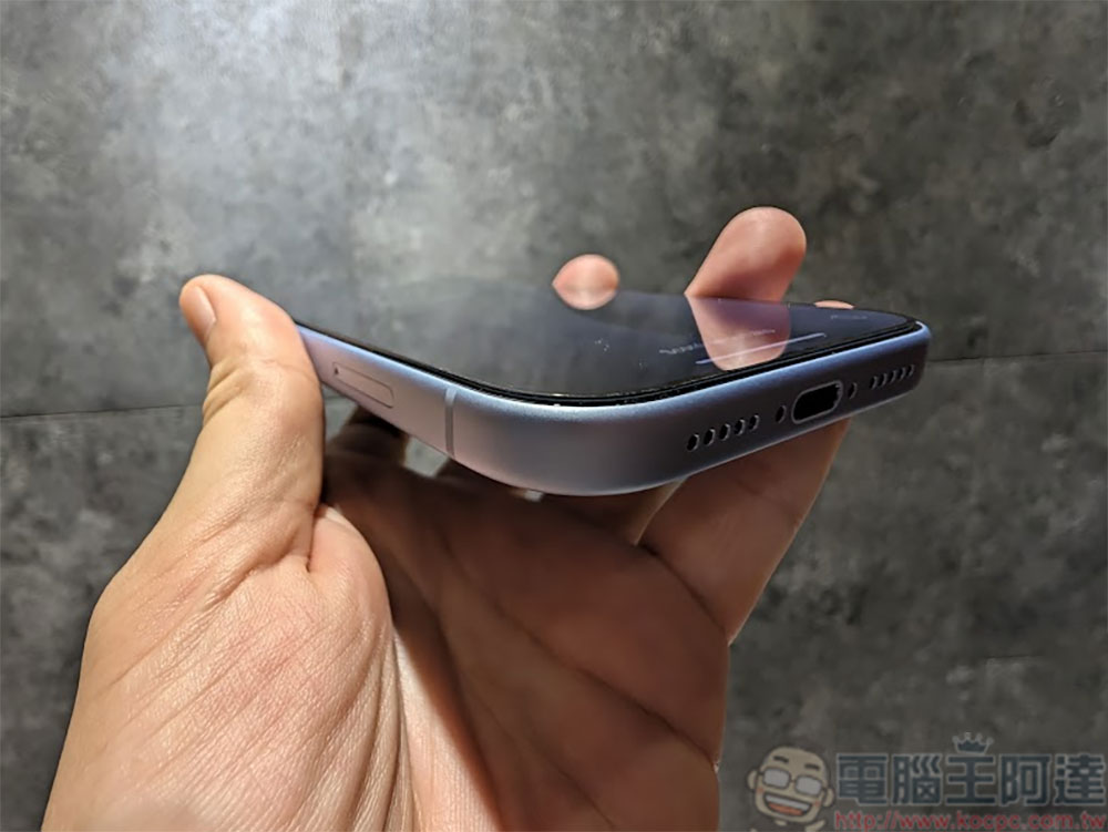 從 iPhone 17 之後邊框材質改回採用鋁合金,它比鈦金屬好嗎? - 電腦王阿達 從 iPhone 17 之後邊框材質改回採用鋁合金,它比鈦金屬好嗎? - 電腦王阿達