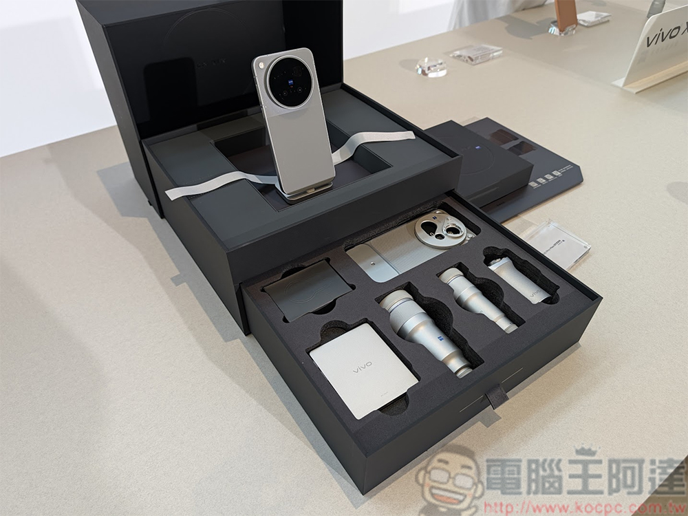 vivo X500 系列動眼看:高級感是一種由內而外的光彩 - 電腦王阿達 vivo X500 系列動眼看:高級感是一種由內而外的光彩 - 電腦王阿達