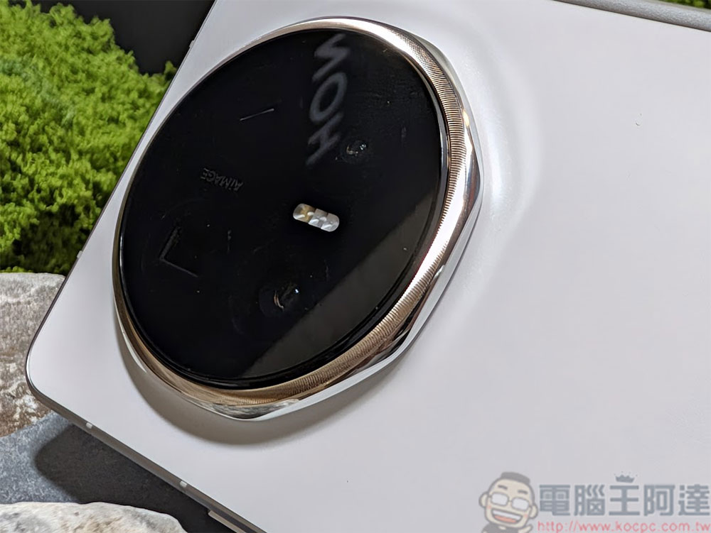 HONOR 首款旗艦摺疊機 Magic V6 正式登台,挑戰同級最耐用 - 電腦王阿達 HONOR 首款旗艦摺疊機 Magic V6 正式登台,挑戰同級最耐用 - 電腦王阿達