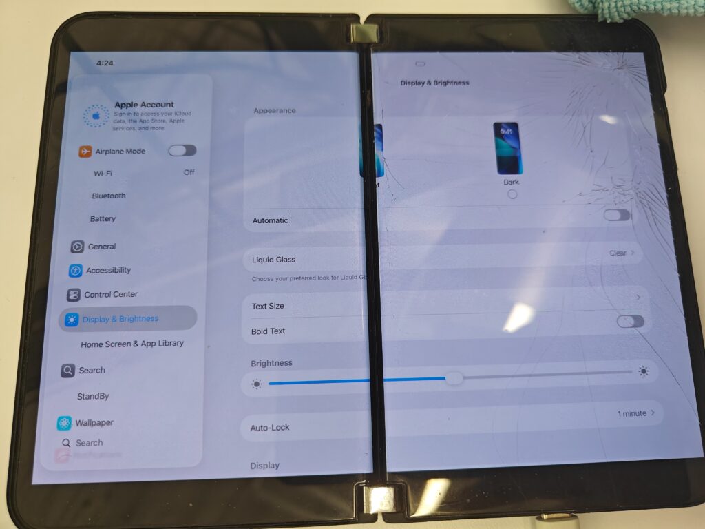 Android 手機也能跑 iOS 26!國外開發者把微軟 Surface Duo 2 改造成 iPhone Duo - 電腦王阿達 Android 手機也能跑 iOS 26!國外開發者把微軟 Surface Duo 2 改造成 iPhone Duo - 電腦王阿達