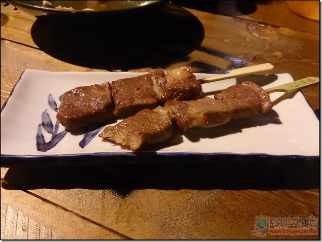 Xperia Z33 Xperia Z33