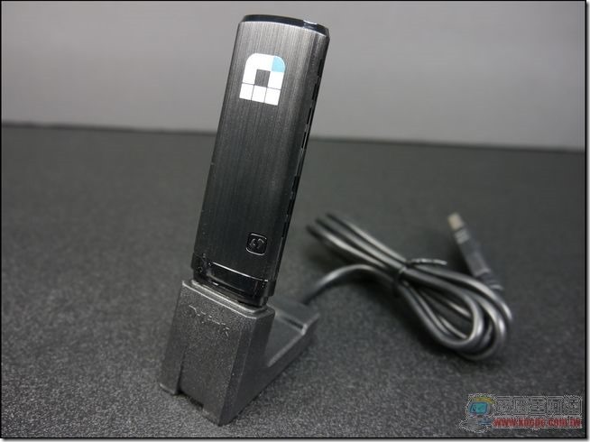 D-Link DIR-810L 14 D-Link DIR-810L 14