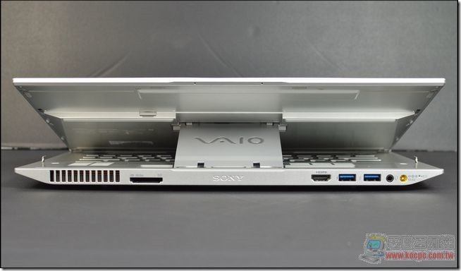 Sony_VAIO_DUO_13_33 Sony_VAIO_DUO_13_33