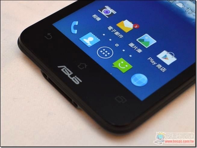 ASUS PadFone mini24 ASUS PadFone mini24
