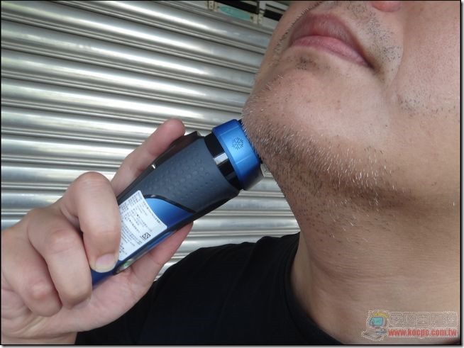 百靈CoolTec電動刮鬍刀18 百靈CoolTec電動刮鬍刀18