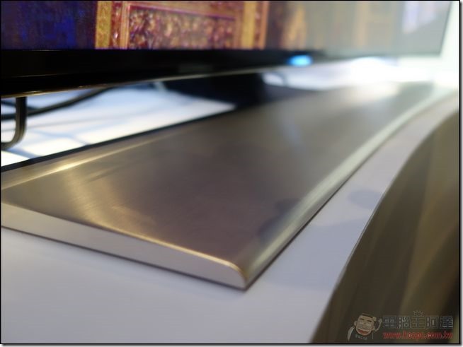 Samsung Curved UHDTV-008 Samsung Curved UHDTV-008