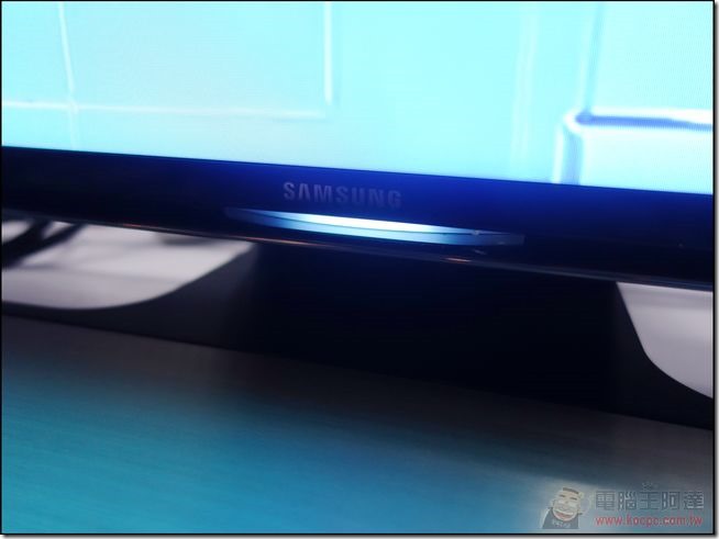 Samsung Curved UHDTV-090 Samsung Curved UHDTV-090