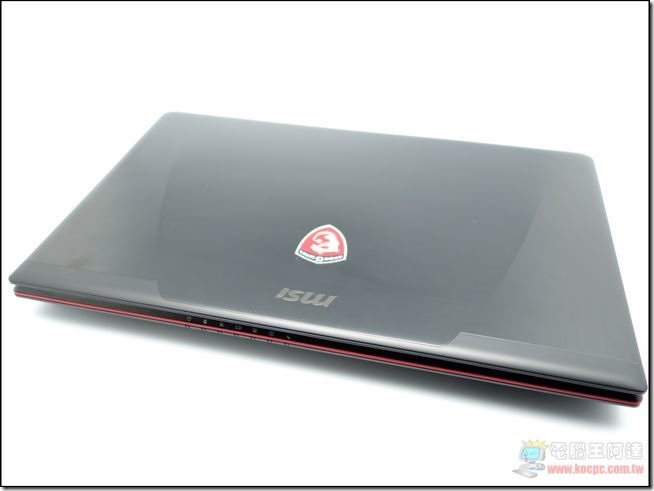GT70 2PE開箱與外觀02 GT70 2PE開箱與外觀02